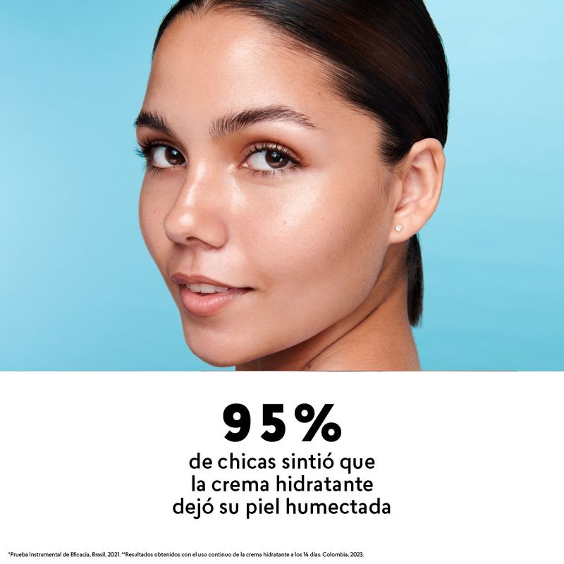 Set-Full-Hidratacion-24H--mirada-y-rostr-luminoso-con-el-eye-detox-y-crema-hidratante-skin-first
