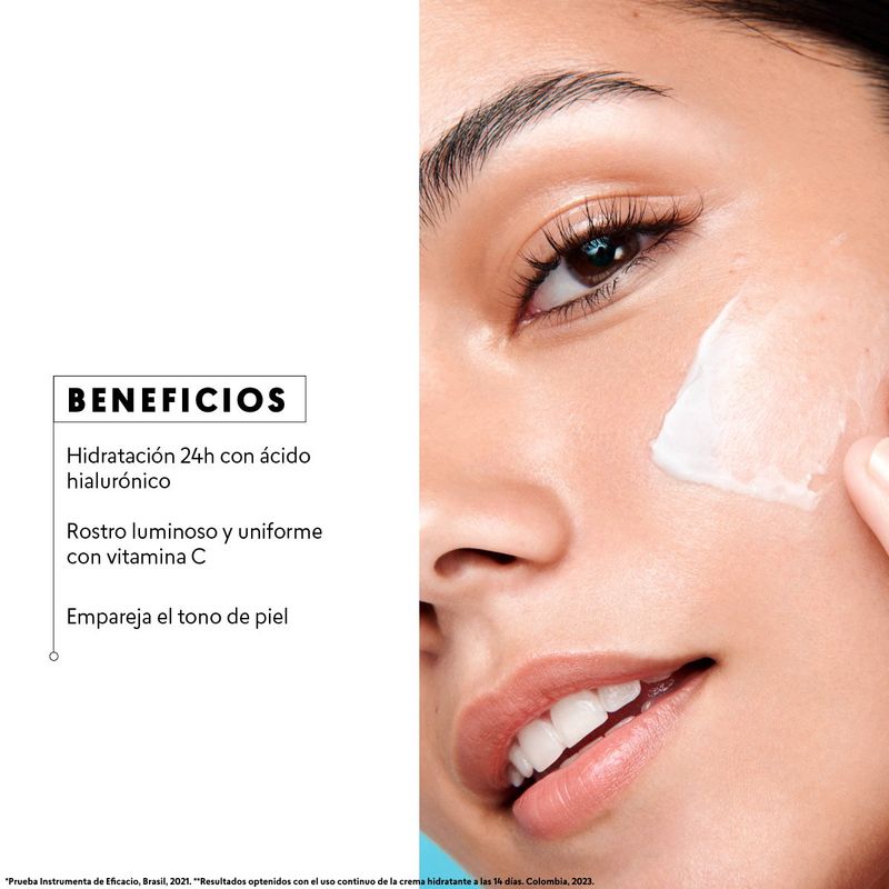 Set-Full-Hidratacion-24H--mirada-y-rostr-luminoso-con-el-eye-detox-y-crema-hidratante-skin-first